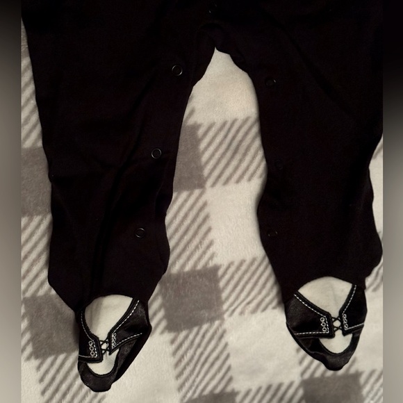 NWT- The Children’s Place Infant Tuxedo Onesie 3-6 mths - Picture 4 of 6